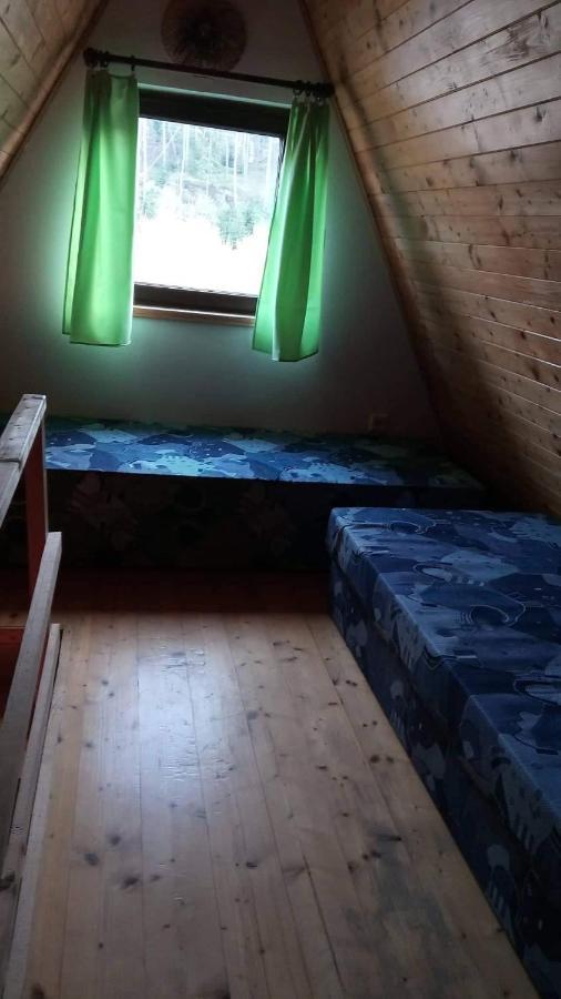 Chaty V Ceskem Raji U Prachovskych Skal - Mala Chata Pro 4 - Velka Chata Pro Az 7 Osob - Ubytovani V Soukromi Jičín Exterior foto