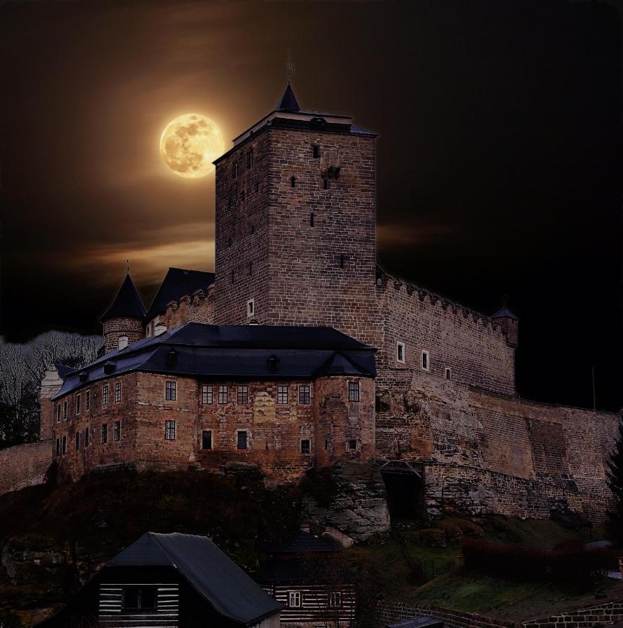 Chaty V Ceskem Raji U Prachovskych Skal - Mala Chata Pro 4 - Velka Chata Pro Az 7 Osob - Ubytovani V Soukromi Jičín Exterior foto