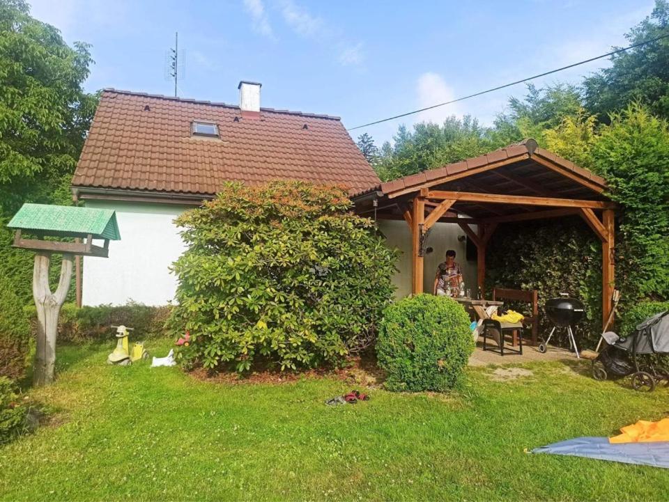 Chaty V Ceskem Raji U Prachovskych Skal - Mala Chata Pro 4 - Velka Chata Pro Az 7 Osob - Ubytovani V Soukromi Jičín Exterior foto