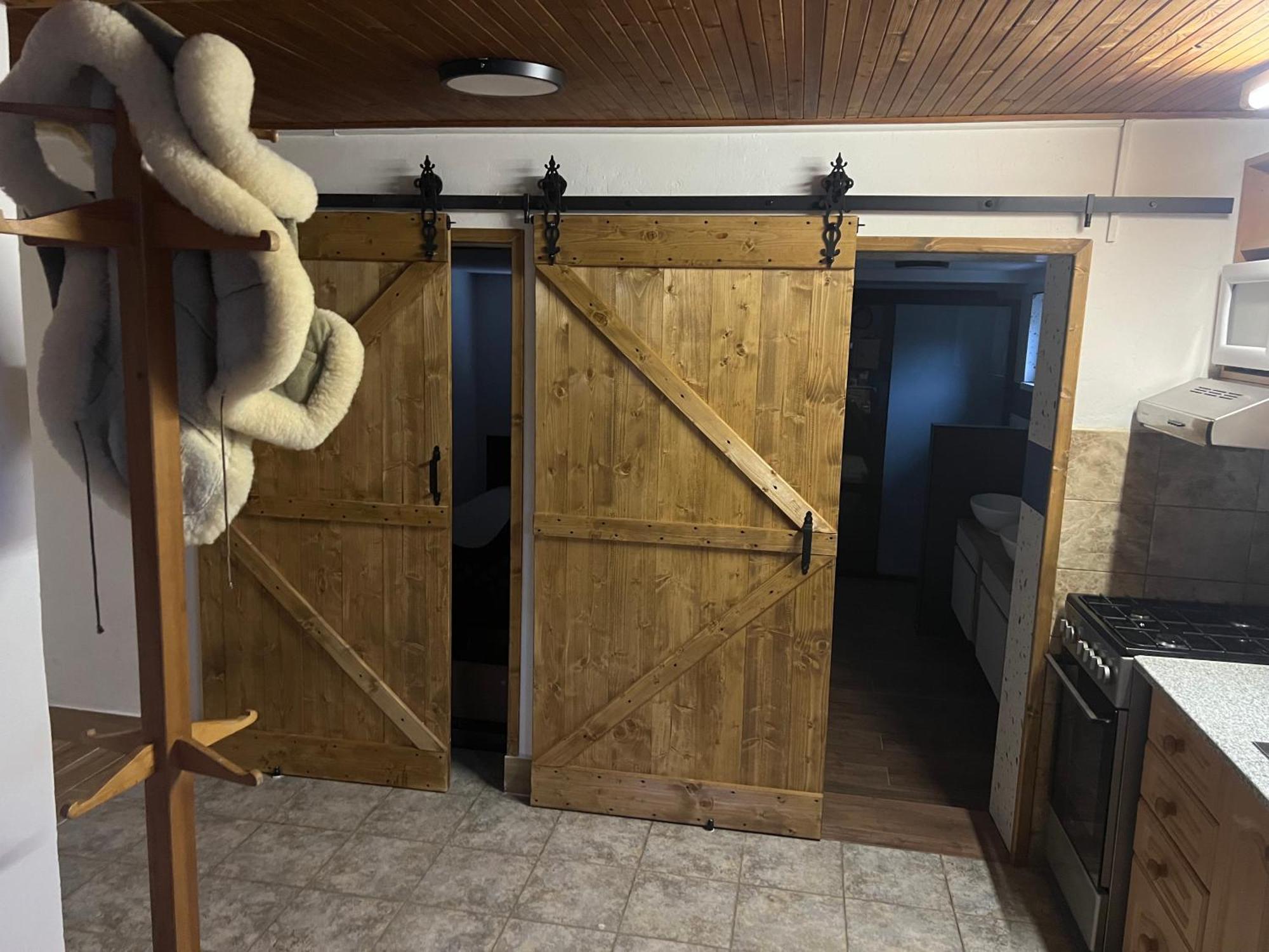 Chaty V Ceskem Raji U Prachovskych Skal - Mala Chata Pro 4 - Velka Chata Pro Az 7 Osob - Ubytovani V Soukromi Jičín Exterior foto